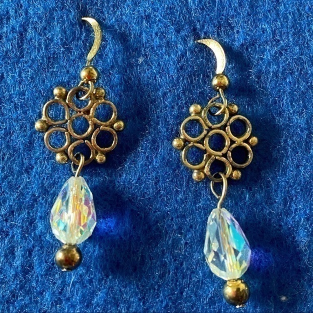 Hand Crafted 14kt Gold Snowflake Diamond Crystal Ball drop Earrings NEW